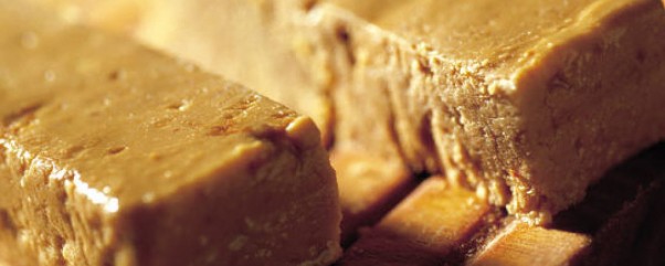 Turrones y Mazapanes - Milhojas de merengue y turrón